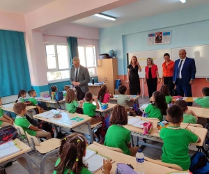 Kaymakam Ahmet Odabaş  “İlköğretim Haftası” kutlamasında çocuklarla