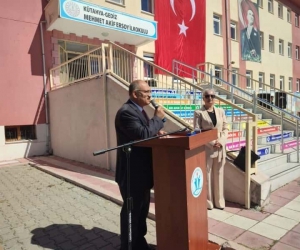 Müdür Mahmut Bahadur: “Eğitim öğretim yılımız sorunsuz başladı”