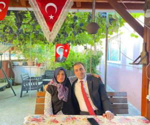 Kaymakam Fırat Kadiroğlu, ilk ziyaretlerini şehit ailelerine yaptı