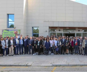 Türkiye 1. Gıda Mikrobiyolojisi Kongresi Atatürk Üniversitesi’nde devam ediyor