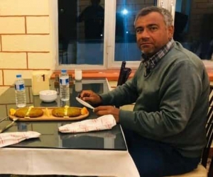 Eşini hastaneye götürürken geçirdiği kaza sonucu ölen Karaçalıoğlu’nun cenazesi ailesine teslim edildi