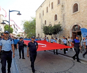 Çeşme’nin kurtuluşu coşkuyla kutlandı