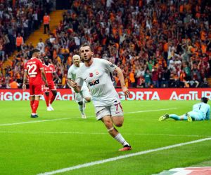Trendyol Süper Lig: Galatasaray: 1 - Samsunspor: 0 (Maç devam ediyor)