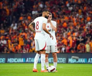 Trendyol Süper Lig: Galatasaray: 3 - Samsunspor: 0 (İlk yarı)