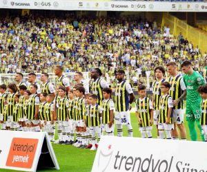 Trendyol Süper Lig: Fenerbahçe: 0 - Antalyaspor: 0 (Maç devam ediyor)