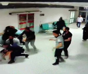Hasta yakını polis memuru, önce güvenlik görevlilerine sonra meslektaşlarına saldırdı