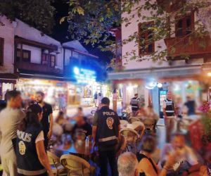 Antalya’da 101 ekip, 423 polisle ‘Huzur Antalya-12’ uygulaması