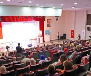 Gediz Atatürk Ortaokulu, Necmettin Erbakan Üniversitesinin düzenlediği sempozyuma katıldı