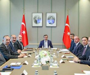 Hakkari Valisi Vali Vali Çelik, Ankara’ya çıkarma yaptı