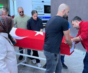 İzmir’de düşen helikopterde can veren pilotun cenazesi Eskişehir’e ulaştı