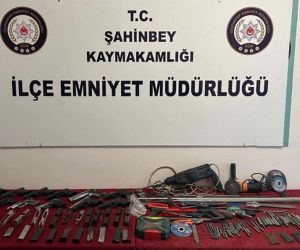 Gaziantep’te tabanca ve tabanca malzemeleri ele geçirildi: 1 gözaltı