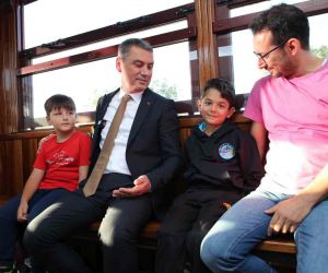 Gölbaşı Belediye Başkanı Şimşek, tramvay turuna çıktı