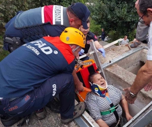 Su deposuna düşen kadını AFAD ve İtfaiye ekipleri kurtardı