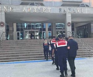 Yurt dışına kaçmaya çalışan 9 FETÖ şüphelisinden 8’i tutuklandı