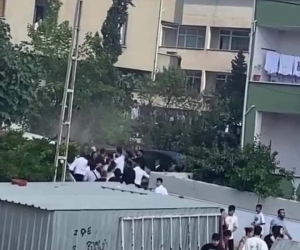Pendik’te sokak düğününde tekme ve yumruklar havada uçuştu