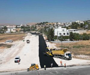 Şanlıurfa Büyükşehir Belediyesinden asfalt atağı