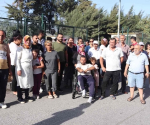 İzmir’deki konteyner kentin kapanma kararına depremzedelerden tepki