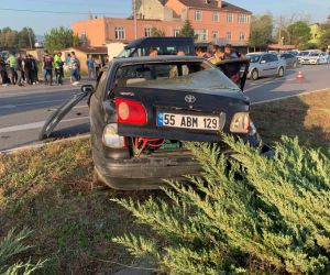Samsun’da otomobil öğrenci servisi ile çarpıştı: 5 yaralı