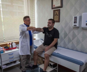 Elektrikli süpürgeden akıma kapıldı, kırılan kemikleri yapboz gibi birleştirildi