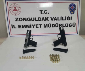 Polis ekipleri ruhsatsız tabanca ele geçirdi