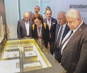 TÜBA Başkanı Şeker ile beraberindeki heyet, Biyoçeşitlilik merkezini ziyaret etti