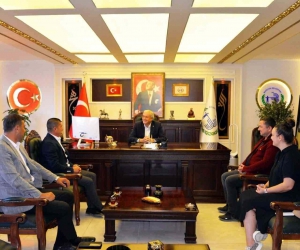 Başkan Bakkalcıoğlu Kuzey Kafkasya Kültür Derneği Başkanı Yavuz ile bir araya geldi