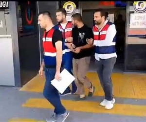 Soygun sırasında yorulup mola veren hırsız, JASAT korkusuna 2. kattan atladı