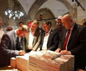 Bayburt Belediyesi Taşhan Sanat Galerisi’nde kültür sanat etkinliği