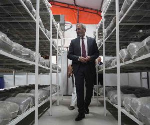 Tarsus’ta mantar üretim ile sebze ve meyve kurutma-paketleme tesisleri açıldı