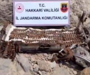 Şemdinli’de PKK’ya ait mağarada çok sayıda silah ve mühimmat ele geçirildi