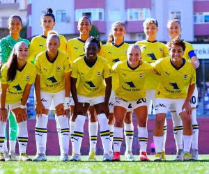 Petrol Ofisi Grubu’nun Fenerbahçe kadın futbol takımına desteği devam ediyor