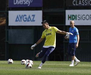 Fenerbahçe’de, Başakşehir maçı hazırlıkları başladı