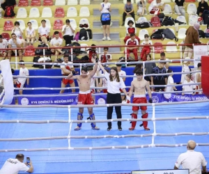 930 sporcu yumruklarını şampiyonluk için attı
