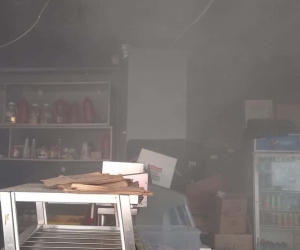 Tarsus’ta kafede çıkan yangın maddi hasara neden oldu
