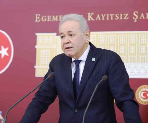 İYİ Parti eski Aydın Milletvekili Aydın Adnan Sezgin istifa etti