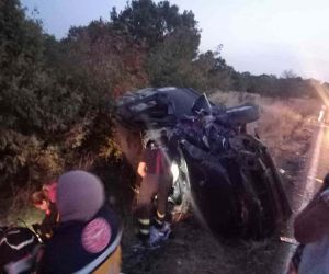 Edirne’de otomobil ile hafif ticari araç çarpıştı: 6 yaralı