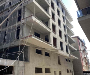 Manisa’da genç öğrenci çalıştığı inşaattan düşerek öldü
