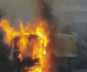 Kastamonu’da hafriyat kamyonu alev alev yandı