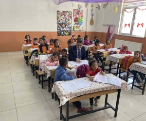 Taşlıçay Kaymakamı Arıkan, ilçe merkezindeki okulları ziyaret etti