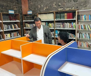 Kaymakam Ocak ilçe halk kütüphanesini ziyaret etti