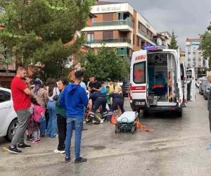 Burdur’da yolun karşısına geçmek isteyen yayaya otomobil çarptı