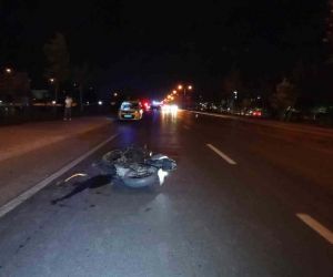Motosiklet beton mikserine arkadan çarptı: 1 ölü, 1 yaralı