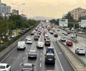 Anadolu Yakası’nda trafik yoğunluğu yüzde 74’e ulaştı
