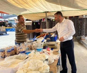 Pursaklar Belediyesi, pazarları denetliyor