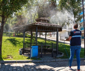 Sincan Belediyesi ilçeyi ilaçlamaya devam ediyor