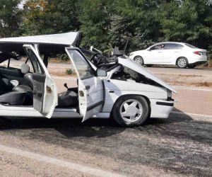 Kastamonu’da minibüs otomobil ile çarpıştı: 2 yaralı
