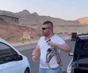 Mardin’de çakarlı kaleşnikoflu düğün magandaları defalarca ateş açtı