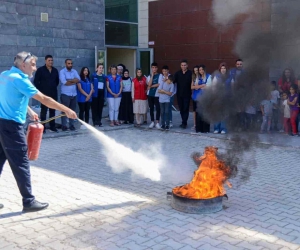 Diyarbakır itfaiyesinden yangın tatbikatı