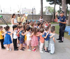Aydın Büyükşehir Belediyesi, İtfaiyecilik Haftası’nda miniklere eğitim verdi