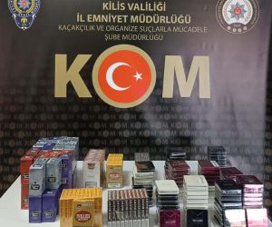 Kilis’te 560 paket sigara ve 3 bin 626 adet puro yakalandı